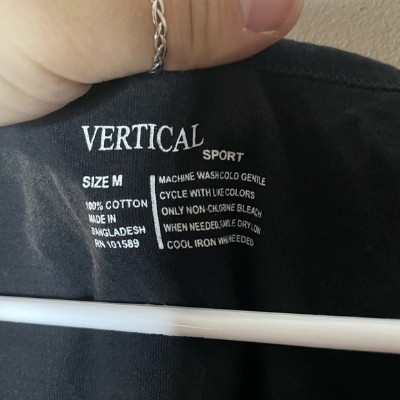 Vertical Sport Black Tank Top with Skateboard Graphic Men’s Size M - Picture 3 of 4